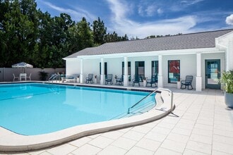 Building Photo - Royal Breeze Apartments