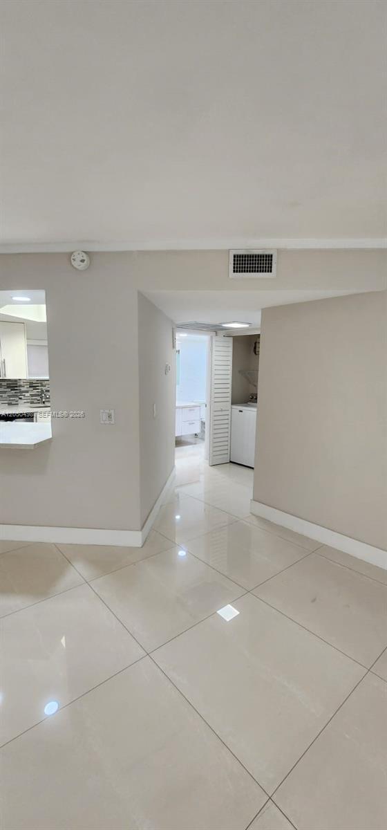 Building Photo - 8205 Lake Dr