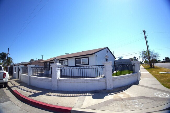 Foto del edificio - 660 Sunnyside Ave