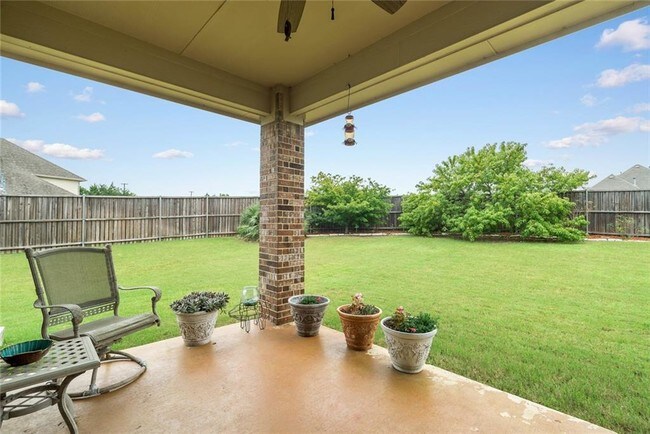 Building Photo - 283 Talbot Dr