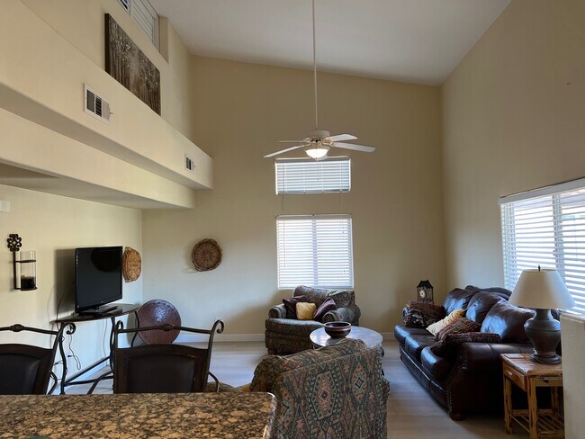 living room - 890 Kitty Hawk Dr