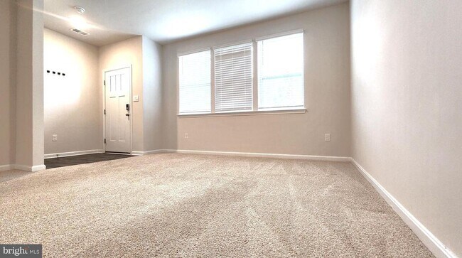 Foto del edificio - 517 Ridgely Blvd