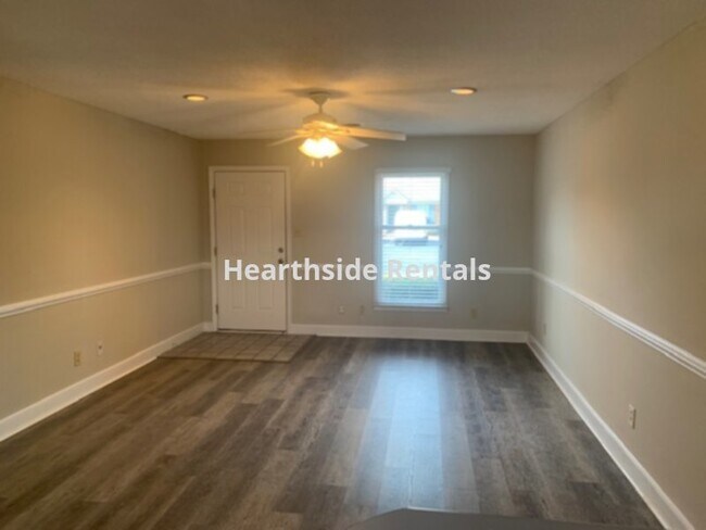 Building Photo - **1 Bedroom 1 Bath Apartment in Downtown W...
