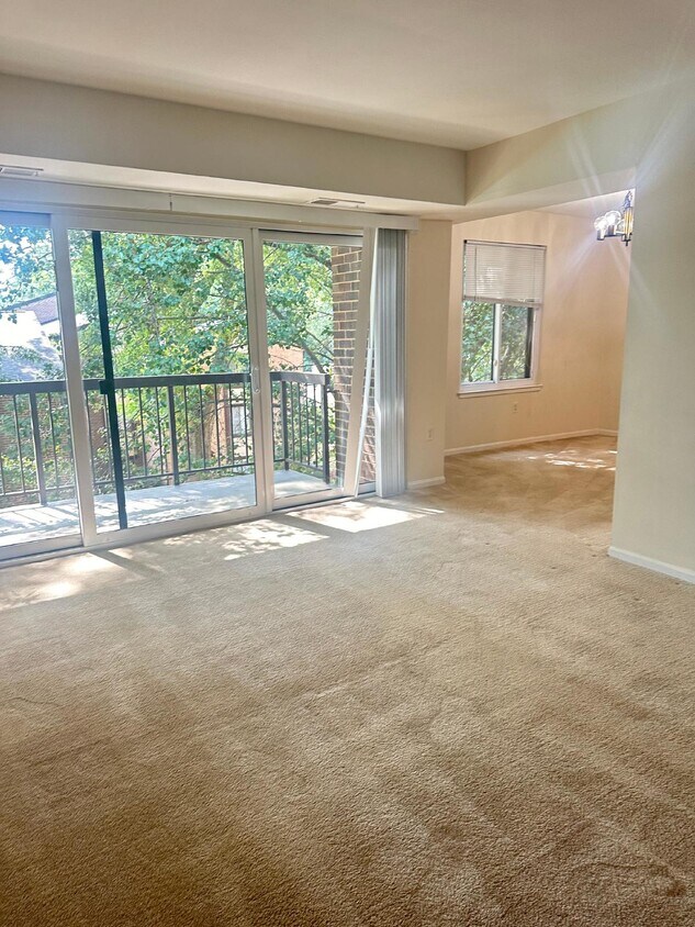 Primary Photo - Spacious 2-bedroom unit