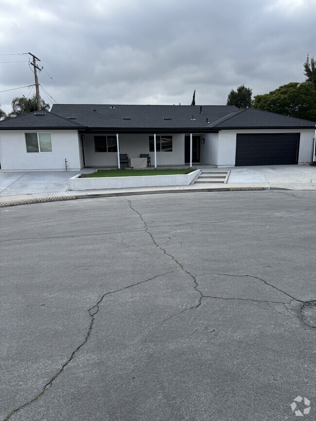 Building Photo - 2795 Licia Pl