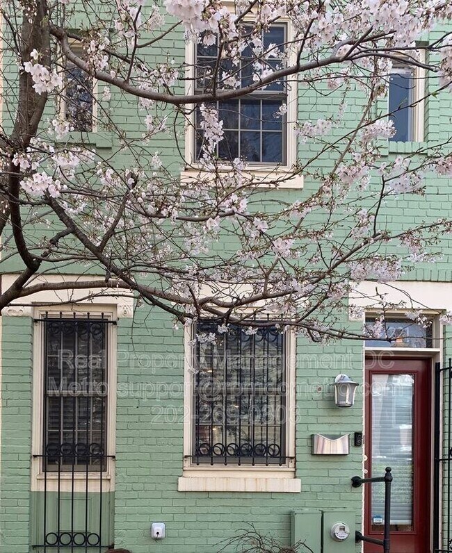 Foto del edificio - 1221 Duncan Pl NE