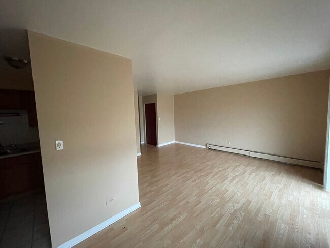 Foto del edificio - 833 W College Blvd