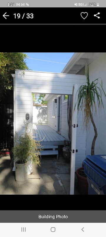 Primary Photo - 1419 Abbot Kinney Blvd