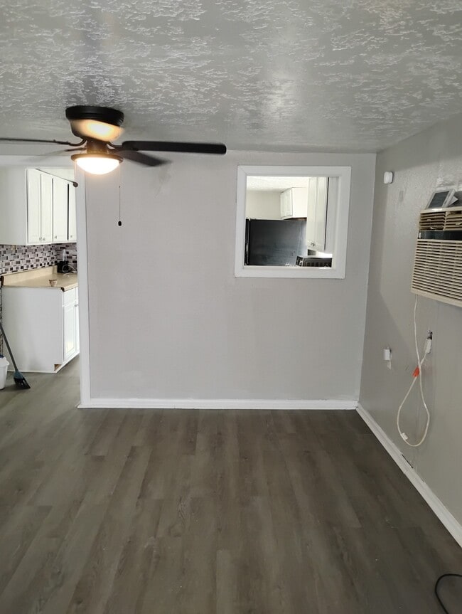 Foto del edificio - 1112 S Lilly St