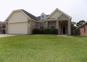Building Photo - 3919 Cary Creek Dr