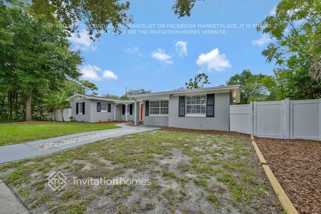 Foto del edificio - 450 Iris Rd