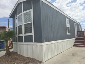 Building Photo - 2038 Palm St