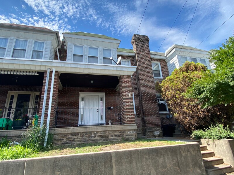 Photo - 556 Parker Avenue