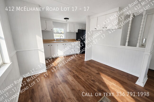 Building Photo - 412 McElhaney Rd