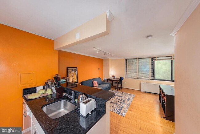 Foto del edificio - 2030 F St NW
