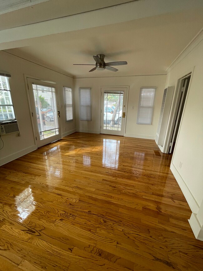 Foto del edificio - 5114 Raleigh St