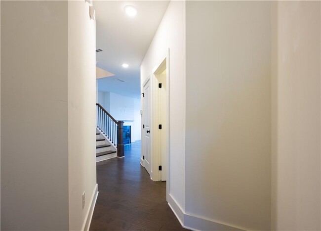 Building Photo - 94 N Auburn Landing Pl