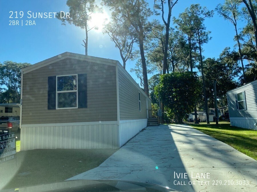 Primary Photo - Sunset by the Lake - Lot 8