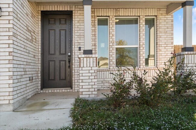 Building Photo - 18501 Spotted Eagle Ln
