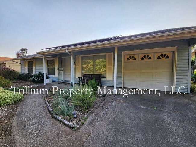 Building Photo - 9114 N Fortune Ave