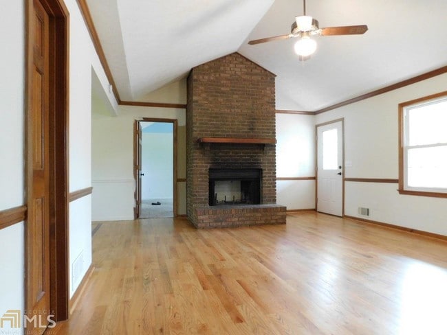 Building Photo - 1510 Plunkett Rd