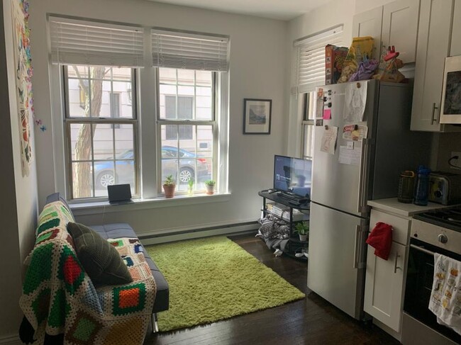 Building Photo - 2 bedroom in Boston MA 02115