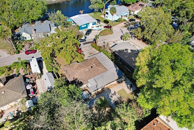 Foto del edificio - 6703 N River Blvd