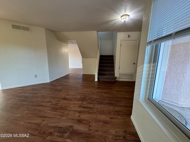 Building Photo - 5200 W Wood Owl Dr