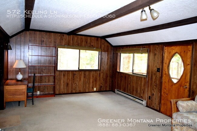 Building Photo - Furnished Apartment