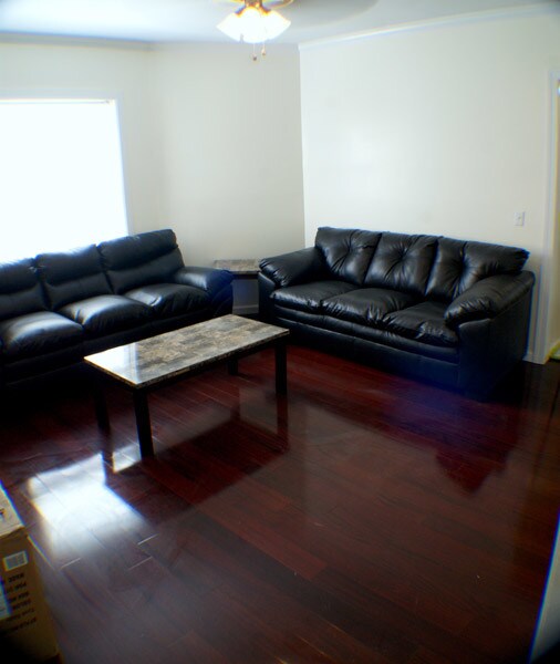 Building Photo - 137 Lexington Ave