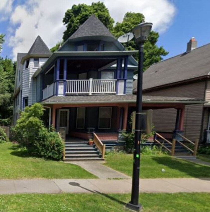 Foto principal - 79-79.5-795 Alexander St
