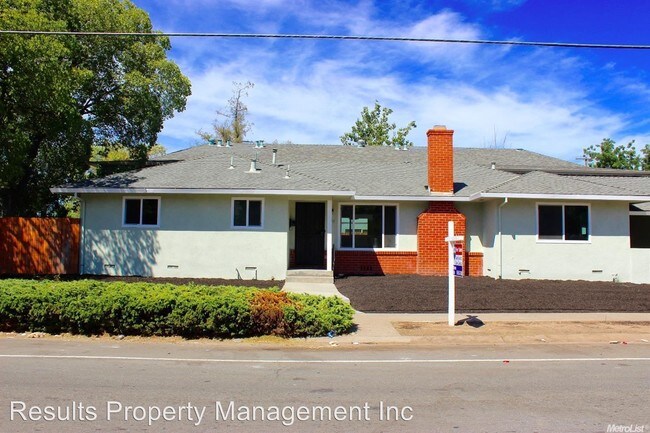 Building Photo - 865 Dixieanne Ave