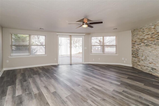 Building Photo - 5107 N Miller Pl