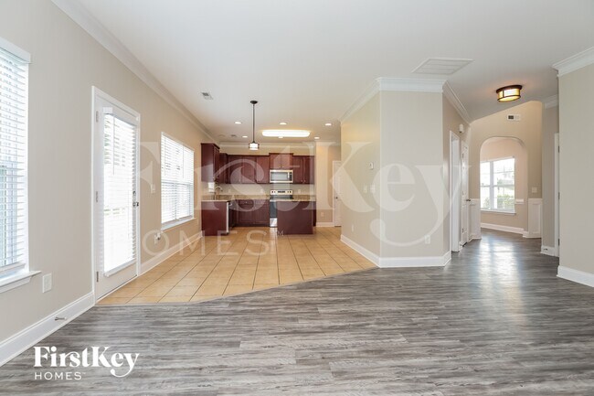 Foto del edificio - 5416 Esher Drive