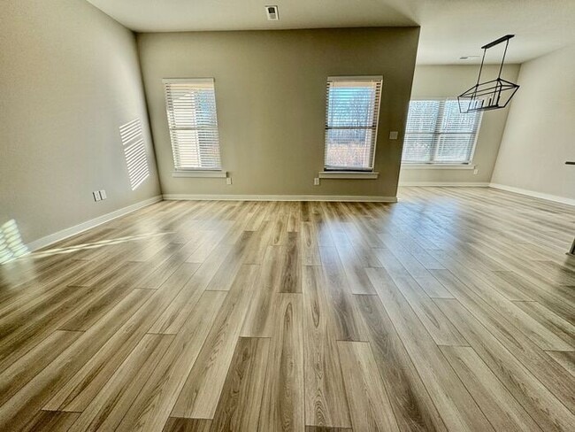 Building Photo - Coming soon