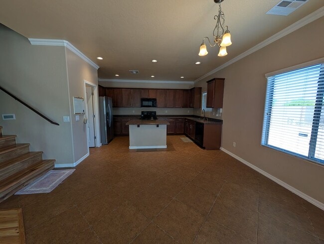Building Photo - 4 Bedroom 3 Bathroom Circle Cross Ranch Home