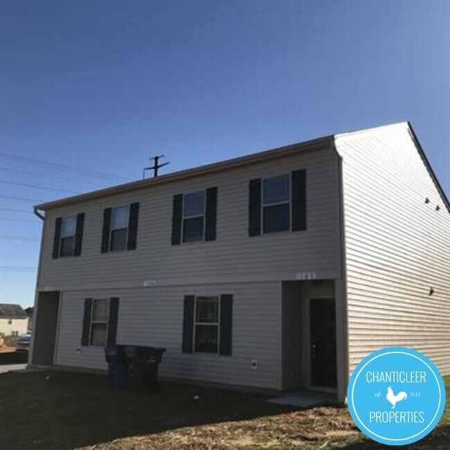 Foto del edificio - 1216 Haybrook Ln