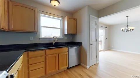 Foto del edificio - 223 Tyndale Dr