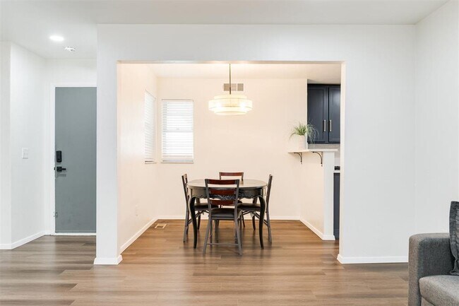 Building Photo - 3613 NW 53rd St
