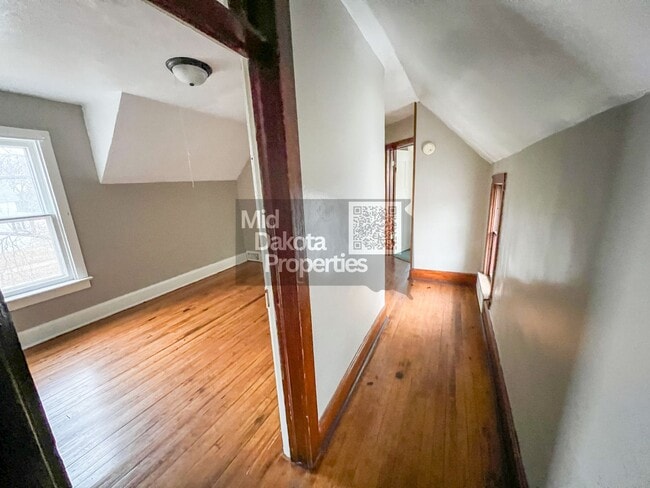 Building Photo - 735 S Wisconsin St