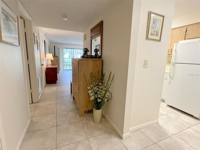Building Photo - 4648 Longwater Chase