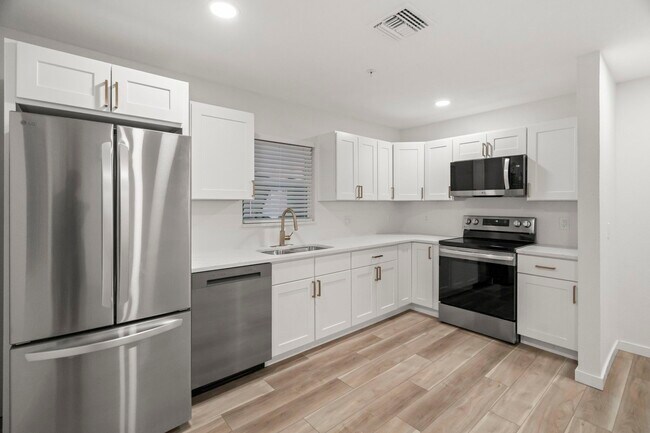 Foto del edificio - 3103 16th St N