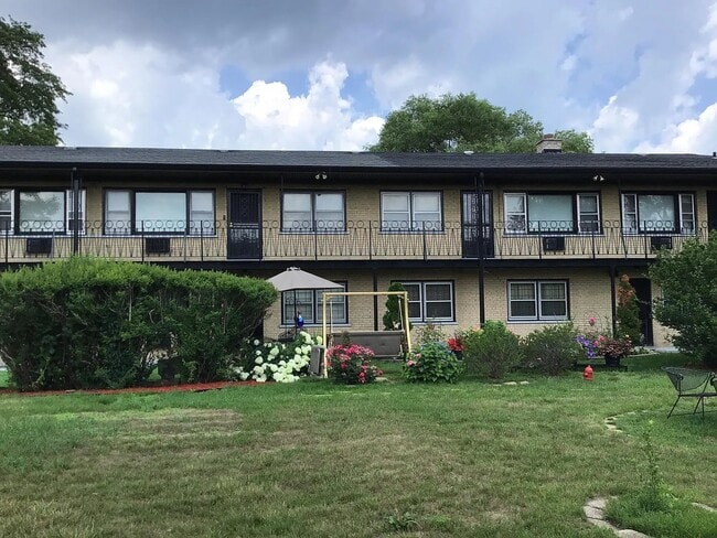 Photo - 7043 S East End Ave Apartment