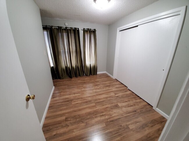 Foto del edificio - 708 South 2nd Street