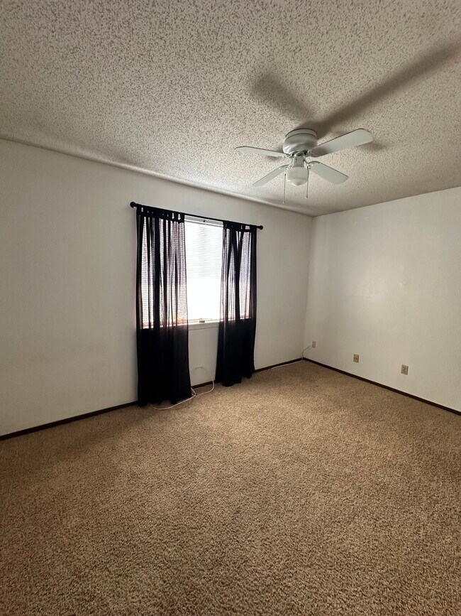 Foto del edificio - 2613 Schooner Dr