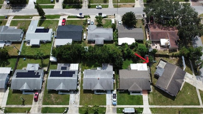Foto del edificio - 5108 Sandalwood Dr