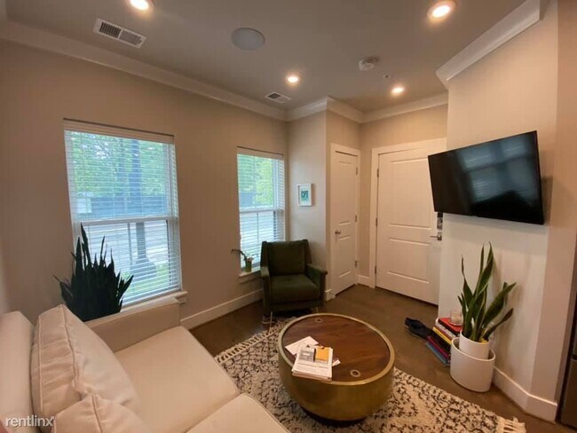 Building Photo - 7207 Georgia Ave NW