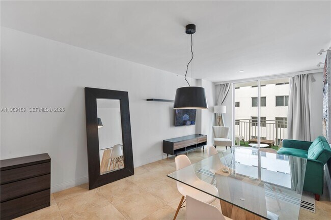 Foto del edificio - 185 SE 14th Terrace