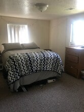 Building Photo - 423 S State St