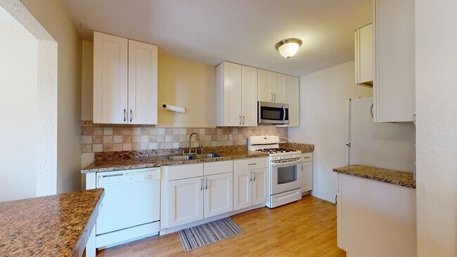 Foto del edificio - Cute 3 Bedroom Townhouse in SE Ames